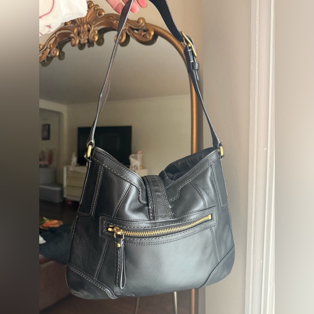 Coach Hamilton Black Leather Brass Hardware Shoulder Bag - Picture 3 of 10